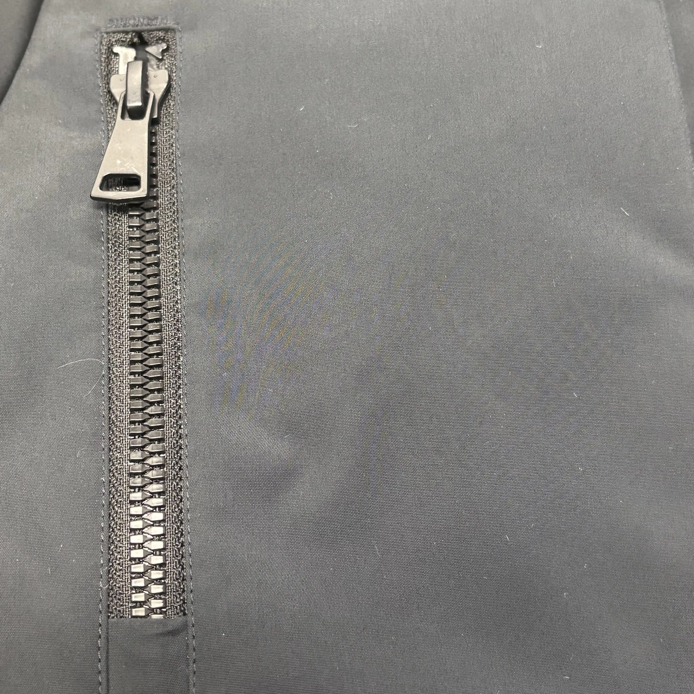 Multi-Material Patchwork Functional Parka med PU-&aelig;rmedetaljer