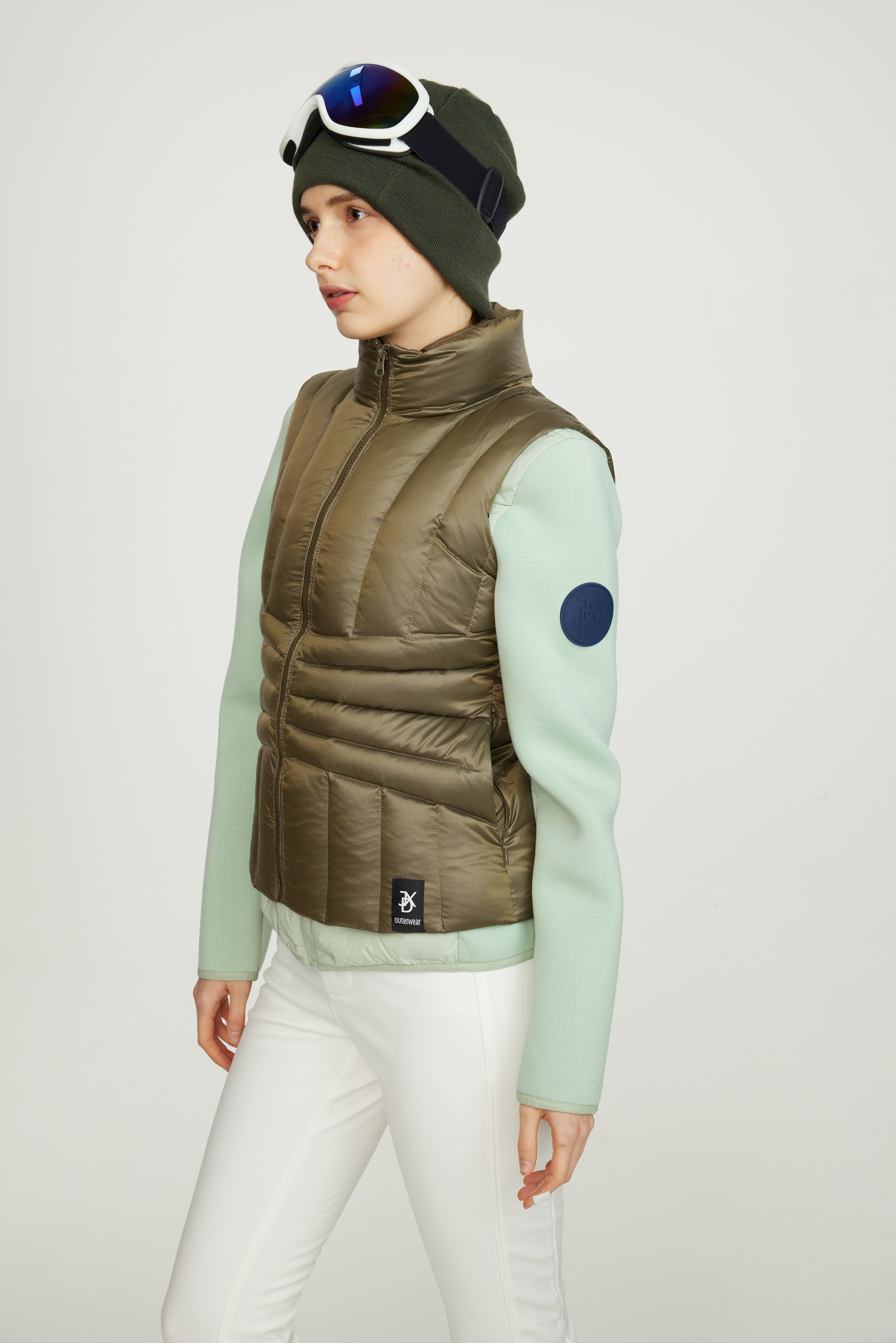 ເສື້ອກັນໜາວຍິງ Quilted Lightweight